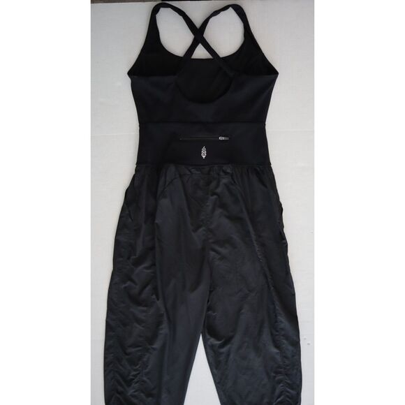 FP Movement OB1648441 Women's Sz Small Black Scoop Neck Righteous Runsie - Picture 6 of 12